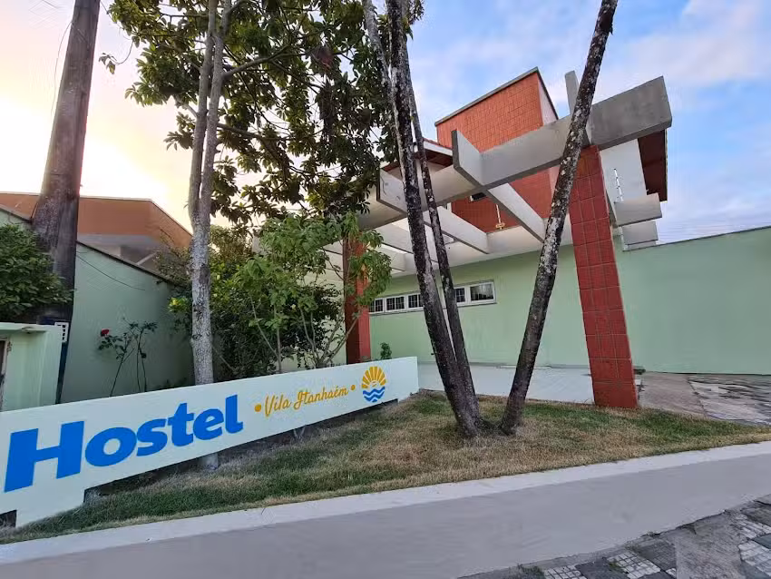 Hostel Vila Itanha&eacute;m (Su&iacute;tes Pousada Hotel)