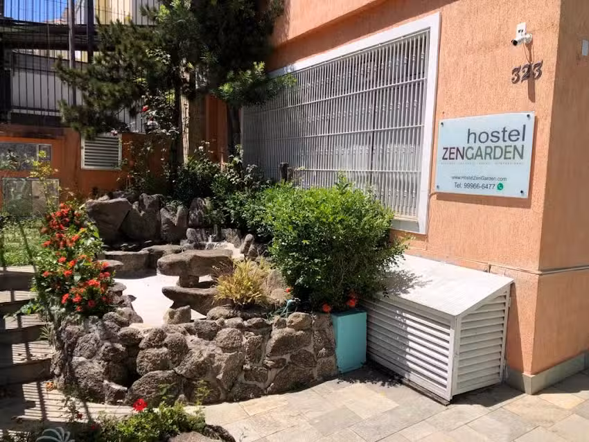 Hostel Zen Garden