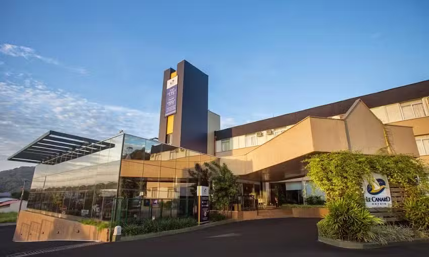 Hot&eacute;is Le Canard Joinville