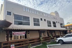 Hotel 2000 e restaurante