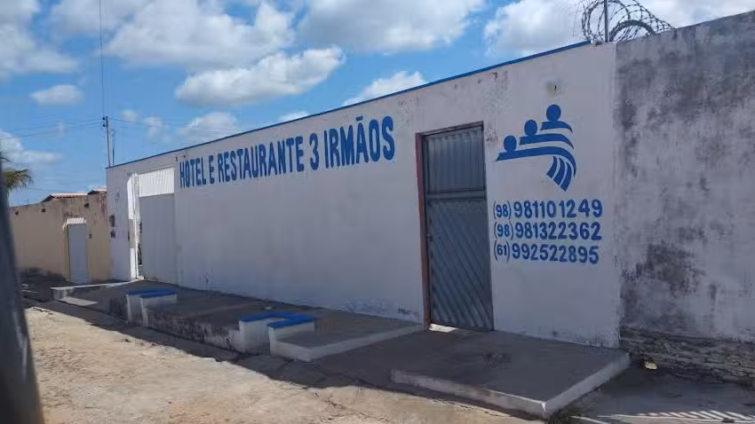 Hotel 3 irm&atilde;os