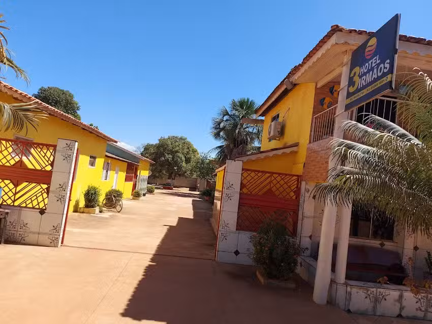 Hotel 3 Irm&atilde;os