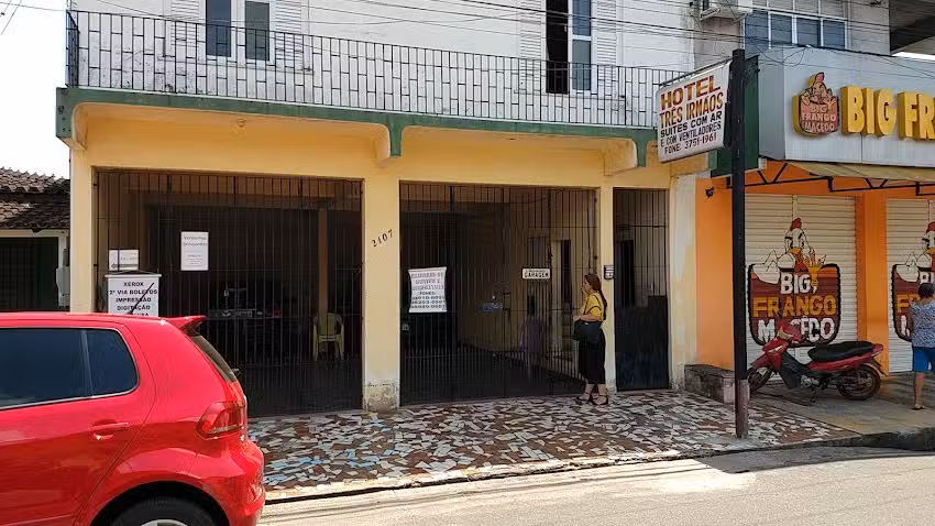 hotel 3 irma&otilde;s