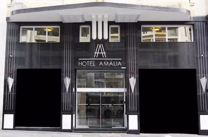 Hotel Am&aacute;lia