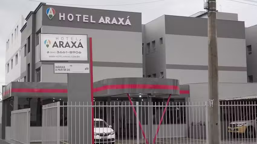 Hotel Arax&aacute;
