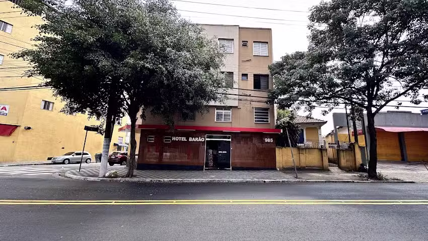 Hotel Bar&atilde;o