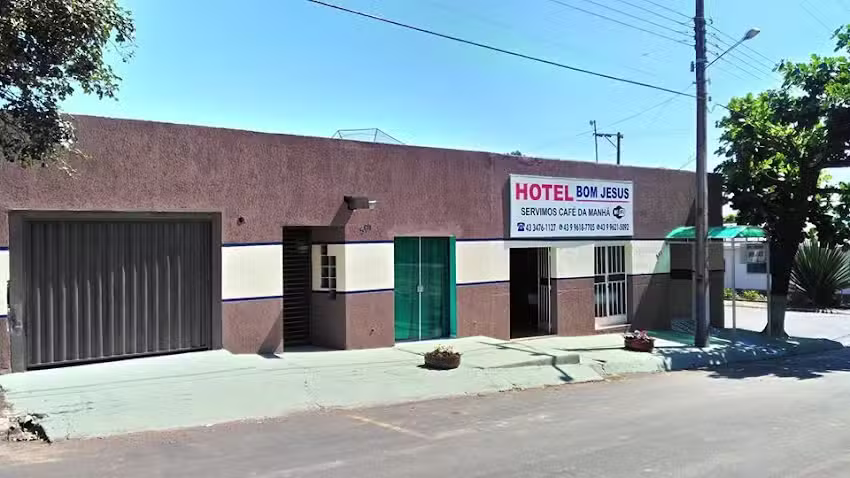 Hotel Bom Jesus &ndash; C&acirc;ndido de Abreu &ndash; PR