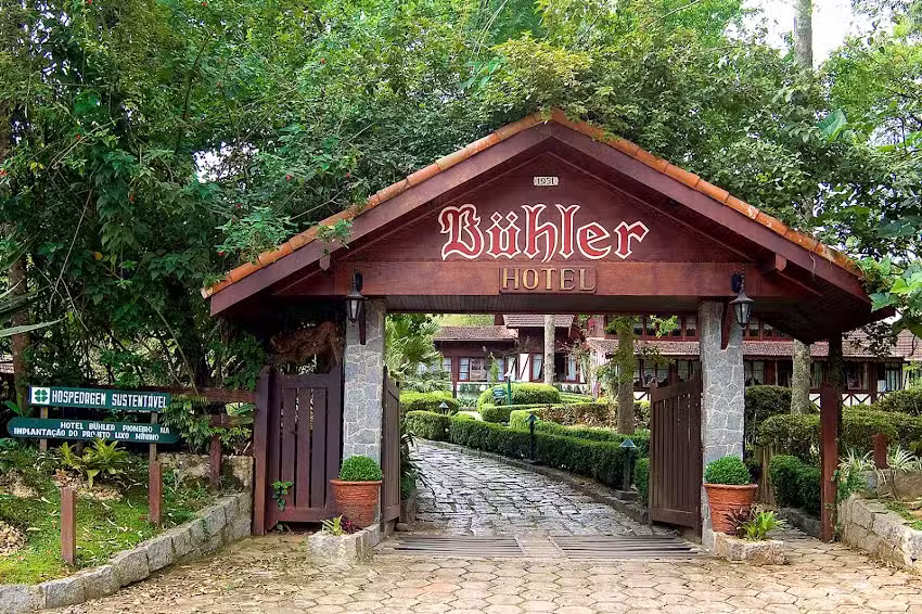 Hotel B&uuml;hler | Visconde de Mau&aacute;