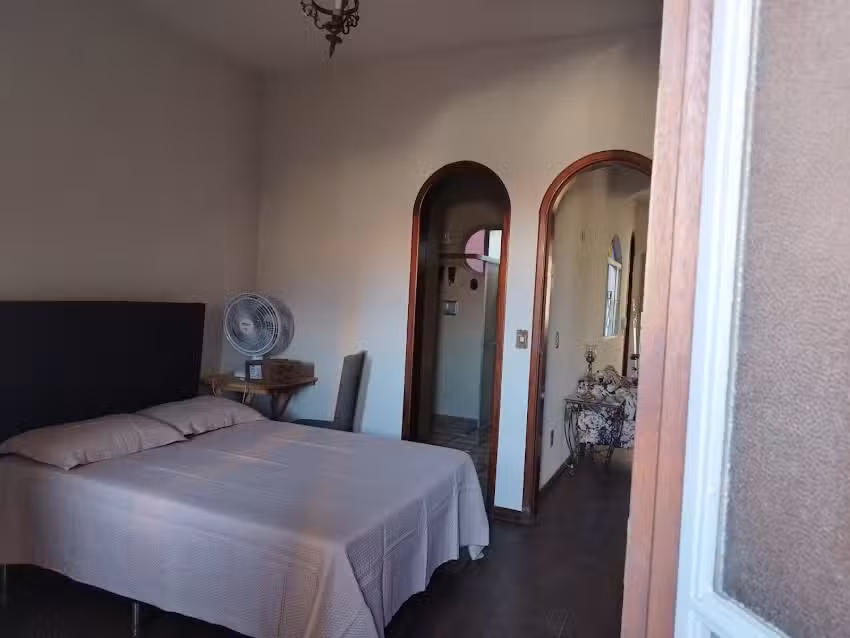 Hotel Cama e Caf&eacute;