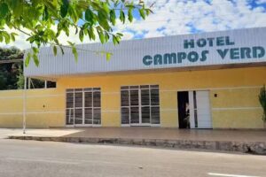 Hotel Campos Verdes
