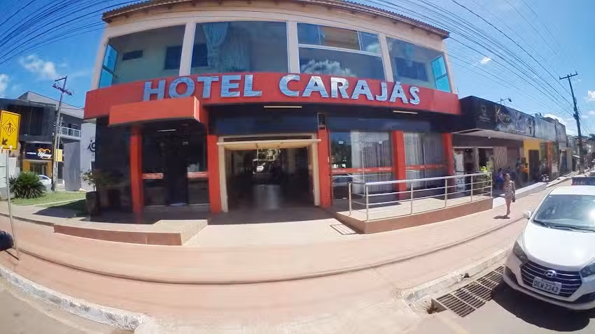 Hotel Caraj&aacute;s