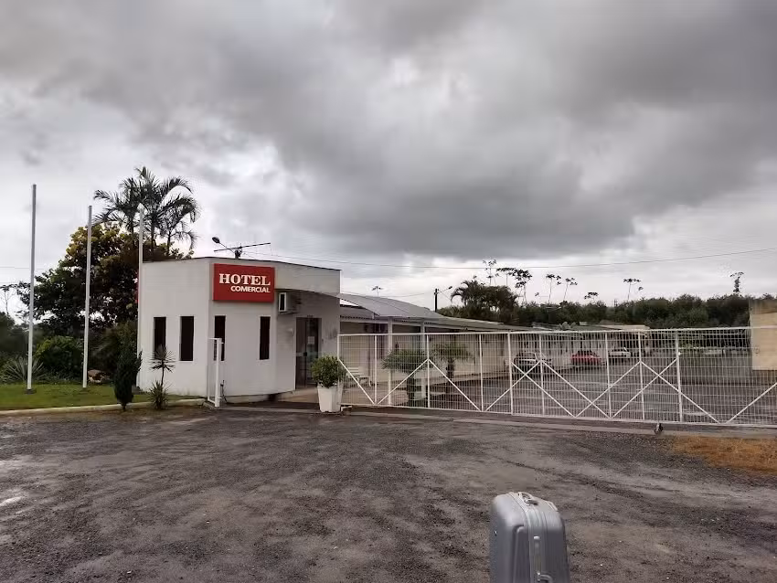 Hotel Comercial