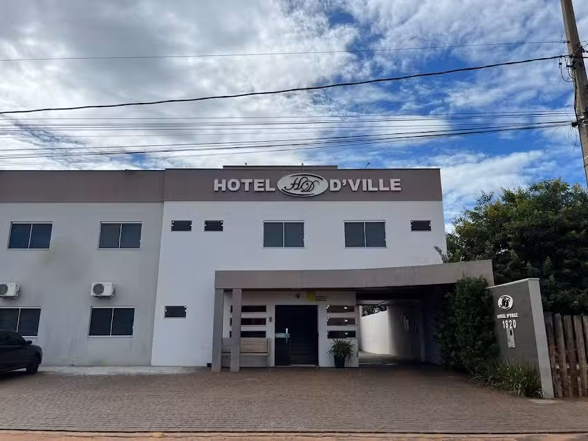 Hotel D&rsquo; Ville