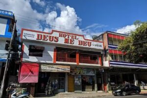 HOTEL DEUS ME DEU