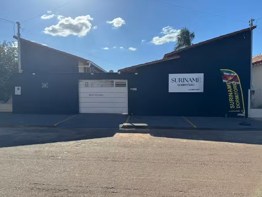 Hotel Dormit&oacute;rio Suriname