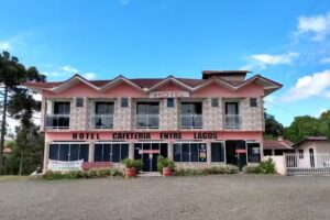 Hotel e Cafeteria Entre Lagos