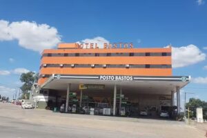 Hotel e Posto Bastos