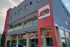 Hotel e Restaurante Mazet&atilde;o