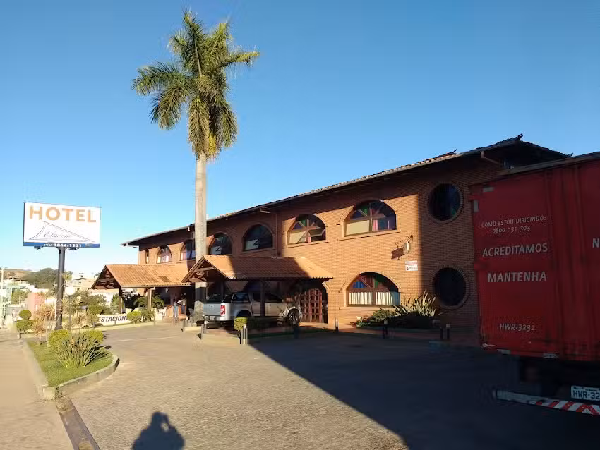 Hotel Elacom