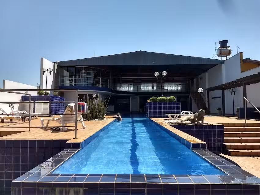 Hotel espa&ccedil;o Light ( Mari)