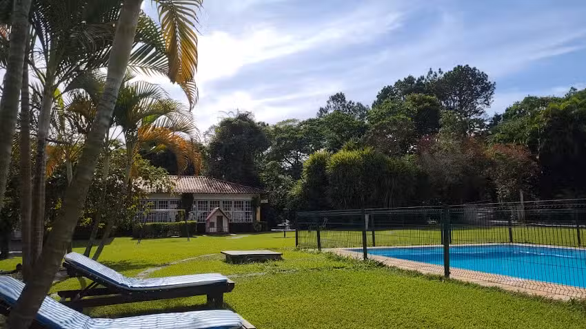 Hotel Fazenda Galo Vermelho
