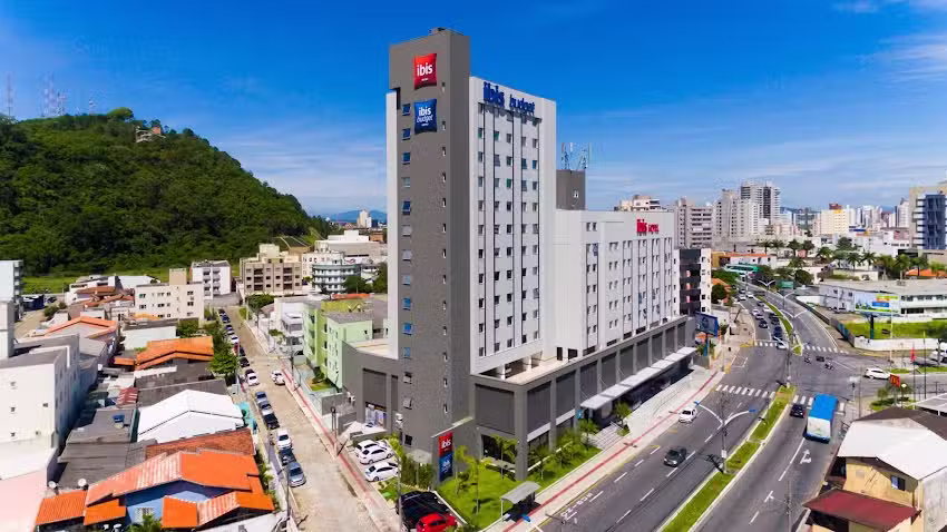 Hotel Ibis Navegantes Itaja&iacute;