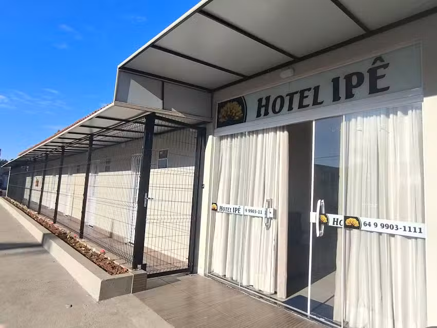 Hotel Ip&ecirc;