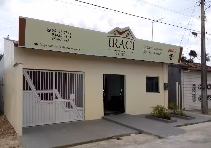 Hotel Iraci