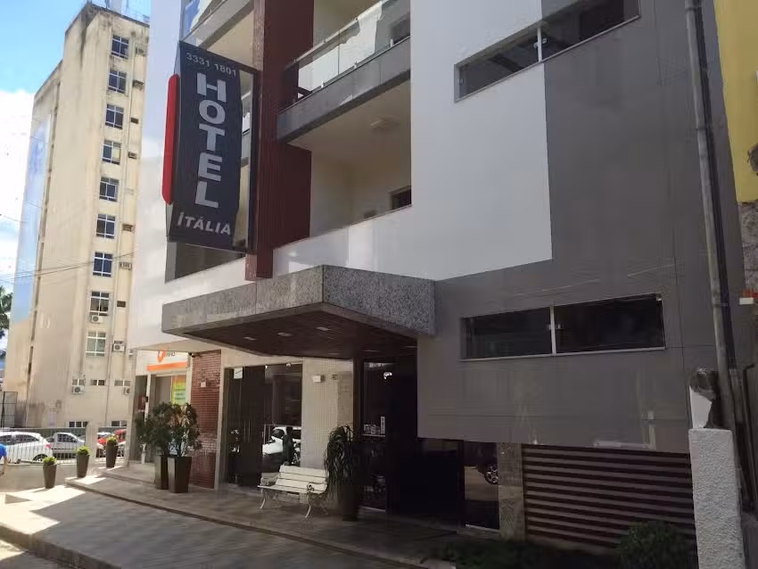 Hotel It&aacute;lia