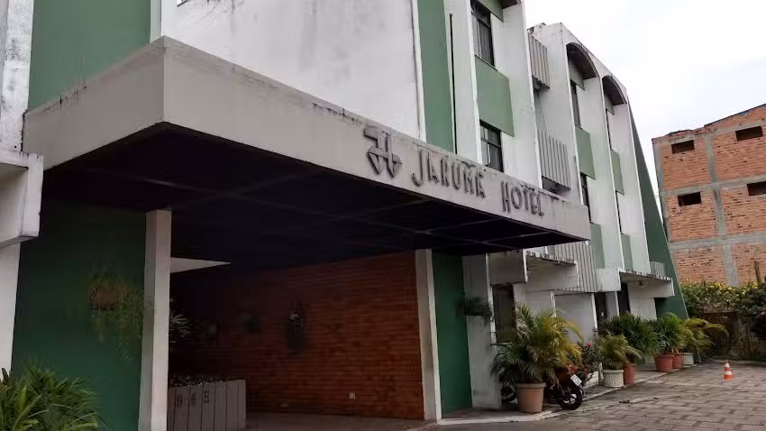 Hotel Jarum&atilde;