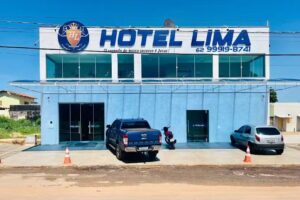Hotel Lima Nova Crix&aacute;s