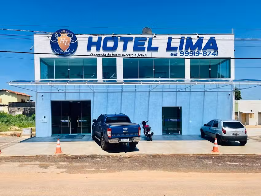 Hotel Lima Nova Crix&aacute;s