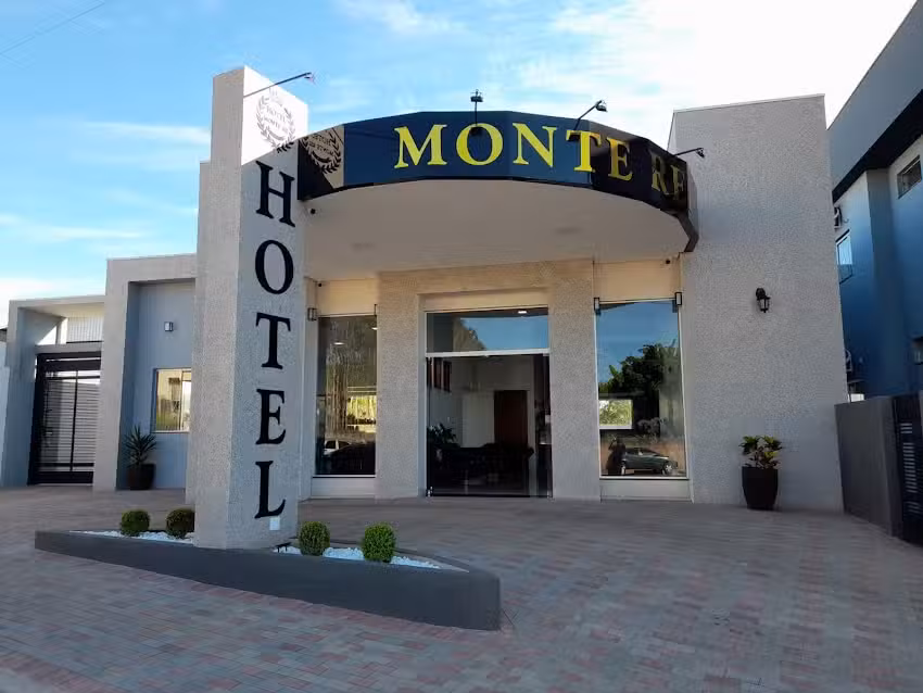 Hotel Monte Rei Luc&eacute;lia