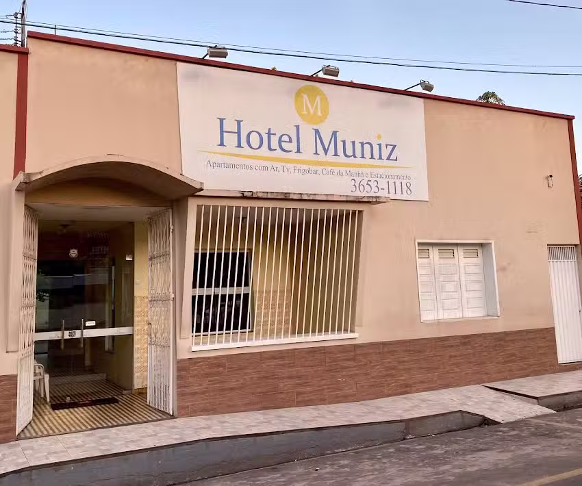HOTEL MUNIZ