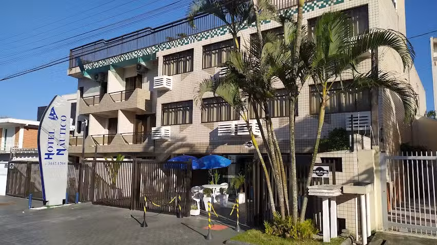 Hotel N&aacute;utico