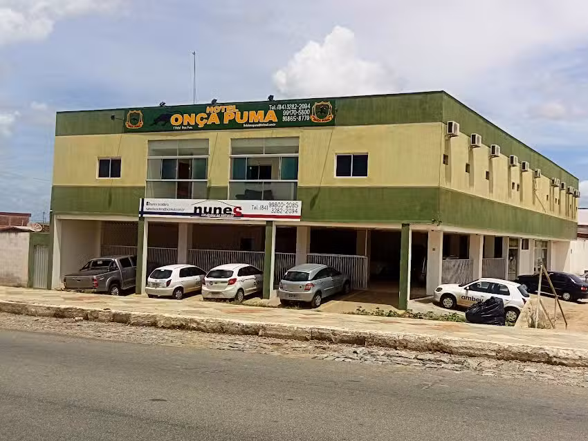 Hotel On&ccedil;a Puma