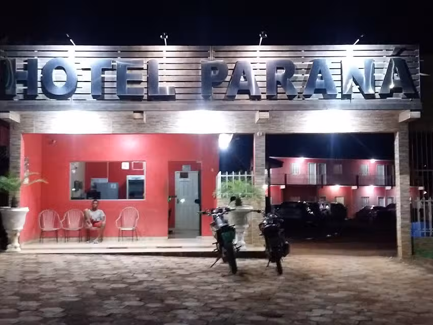 Hotel Paran&aacute;