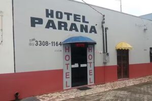 Hotel Paran&aacute;