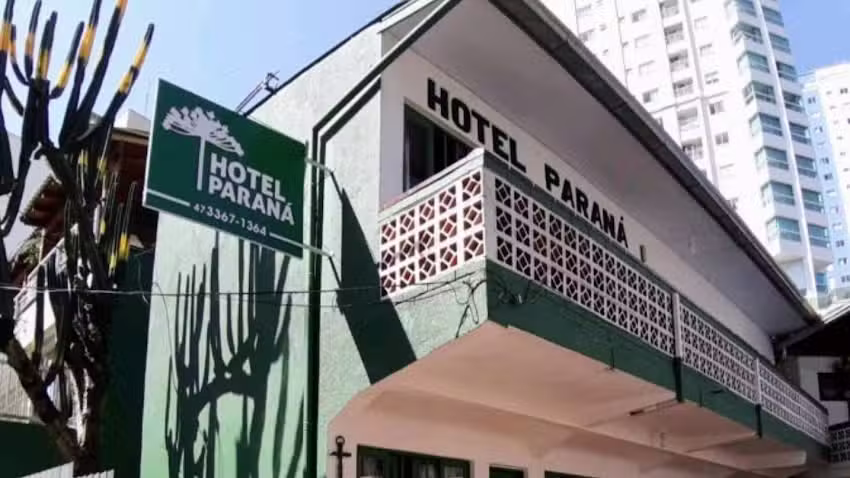 Hotel Paran&aacute; BC