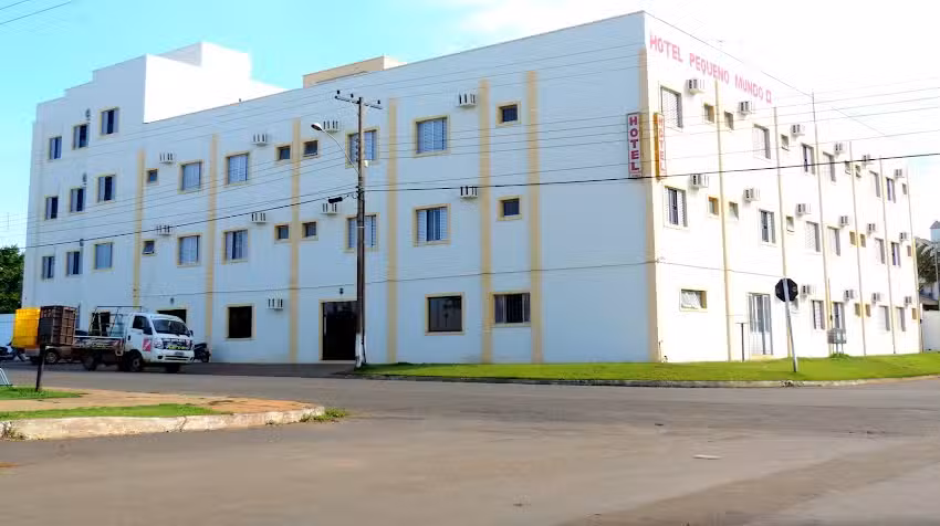 Hotel Pequeno Mundo II