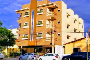 Hotel Pinheiro