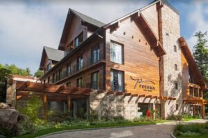 Hotel Poehma Lago Negro