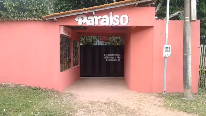 Hotel Pousada Para&iacute;so temos apartamentos com cama de casal e solteiro