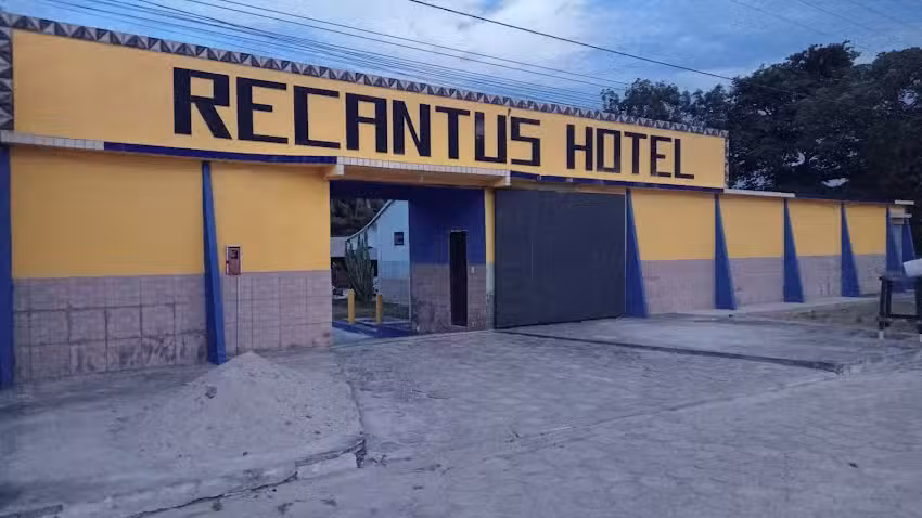 HOTEL RECANTU&rsquo;S
