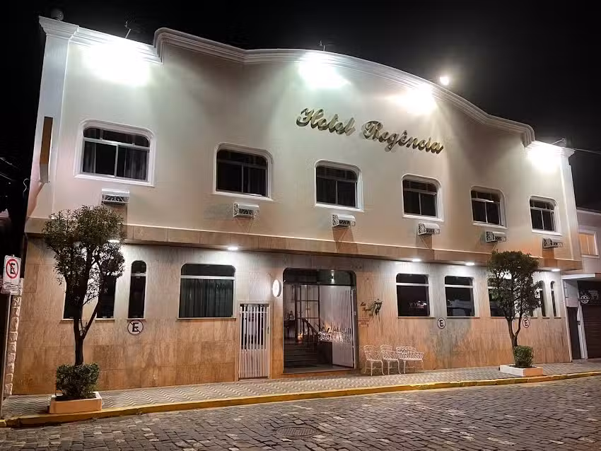 Hotel Reg&ecirc;ncia