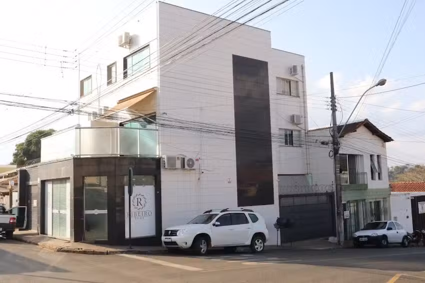 Hotel Ribeiro Flat em Arax&aacute;