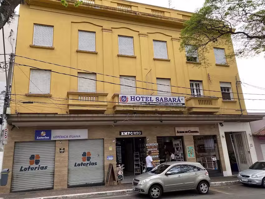Hotel Sabar&aacute;