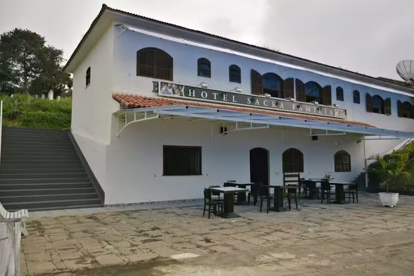 Hotel Sacra Fam&iacute;lia