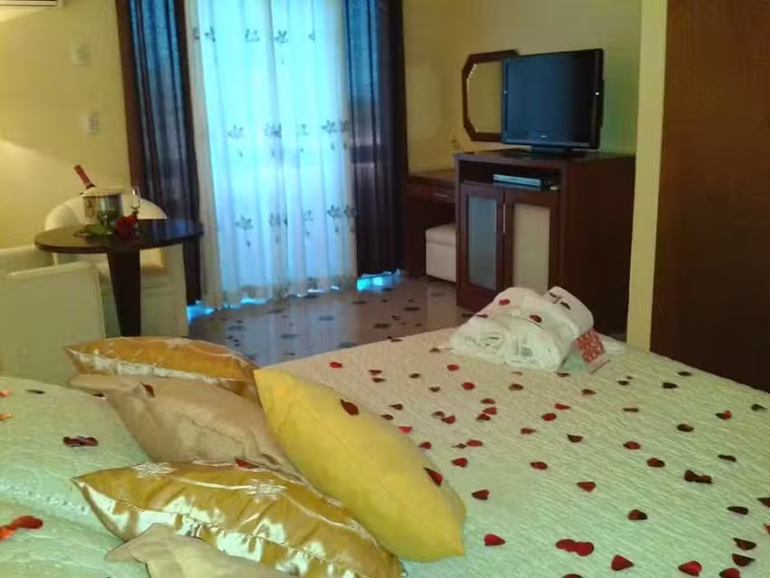 Hotel & Spa Laje de Ita&uacute;na