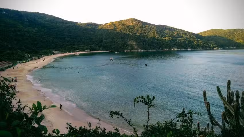 Hotel Summer e Restaurante &Aacute;gua na Boca